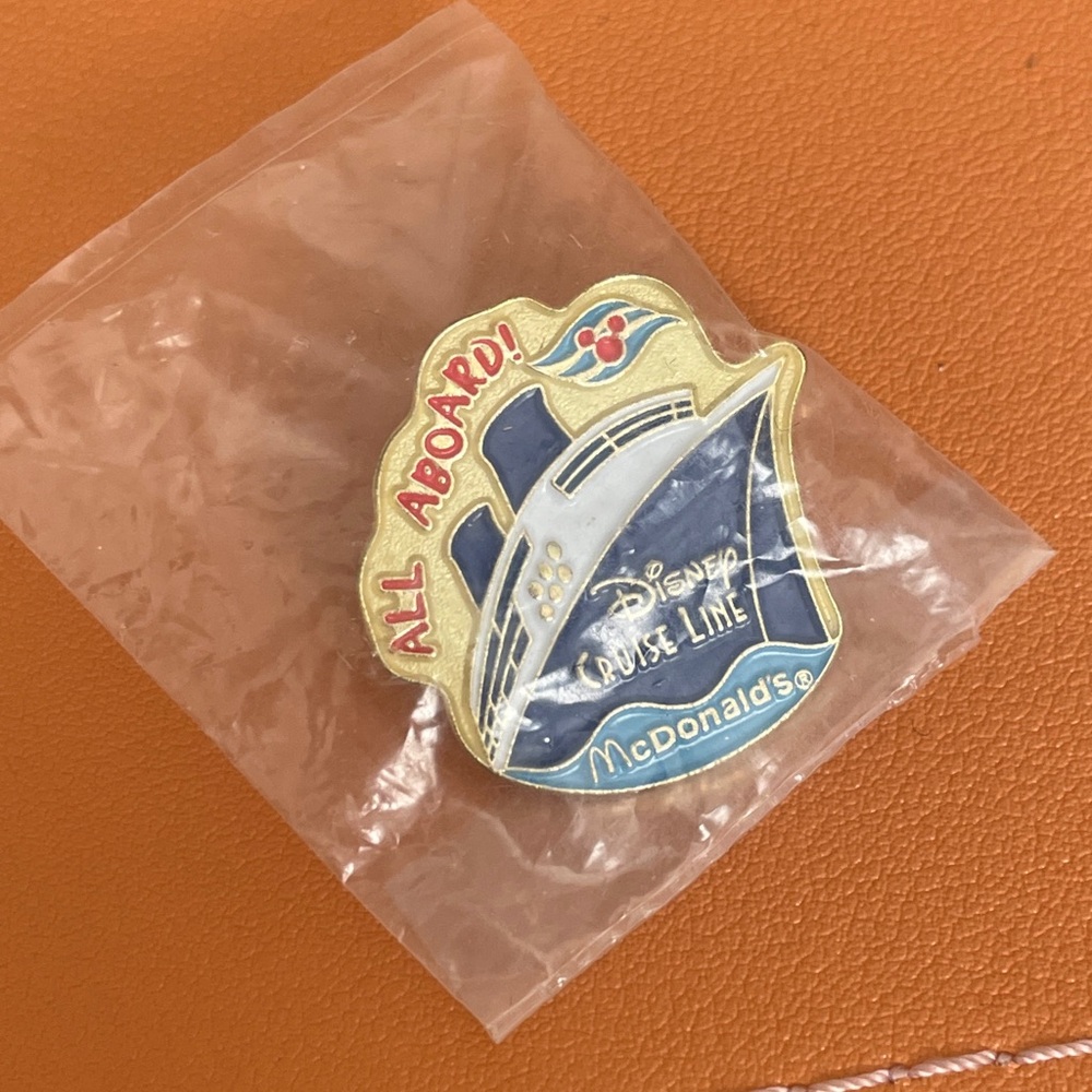 All Aboard!‎ Disney Cruise Lines McDonald’s Pin